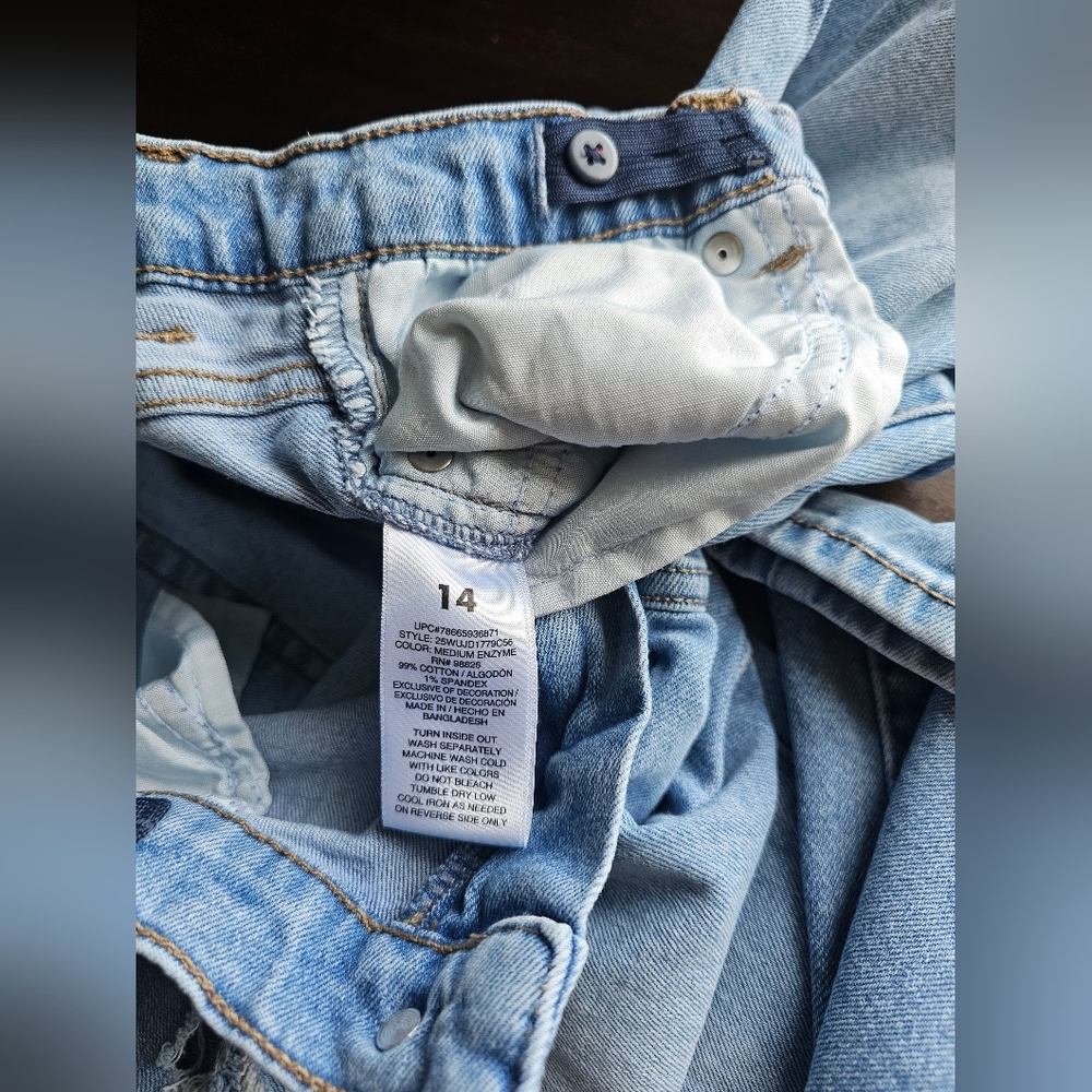 Light Blue Distressed Straight legWomen’s Jeans - Picture 14 of 16